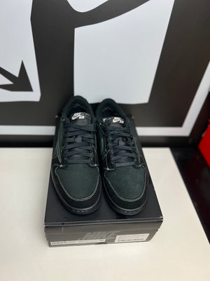 
                  
                    Load image into Gallery viewer, P.O Jordan 1 Low Travis Scott Black Phantom Sz 11M
                  
                