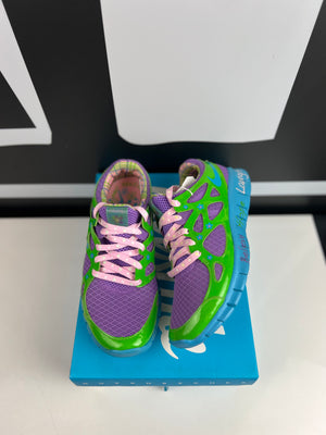 
                  
                    Load image into Gallery viewer, New W Nike Free Run+ Doernbecher Mackenzie Short Sz 7W/5.5Y
                  
                