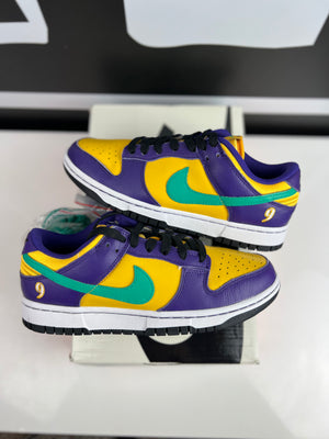 
                  
                    Load image into Gallery viewer, New W Nike Dunk Low LX Lisa Leslie Sz 7.5W/6Y
                  
                