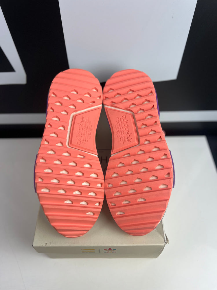 
                  
                    Load image into Gallery viewer, Adidas Human Race NMD Pharrell Holi Festival Chalk Coral Sz 8M/9.5W
                  
                