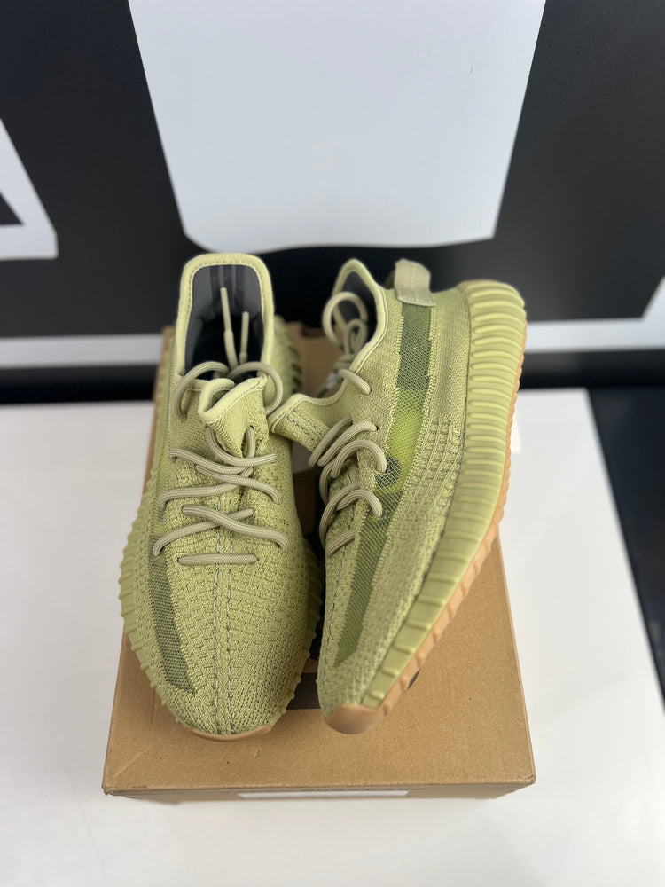 (DS) adidas Yeezy 350 Sulfur Sz 8.5M/10W