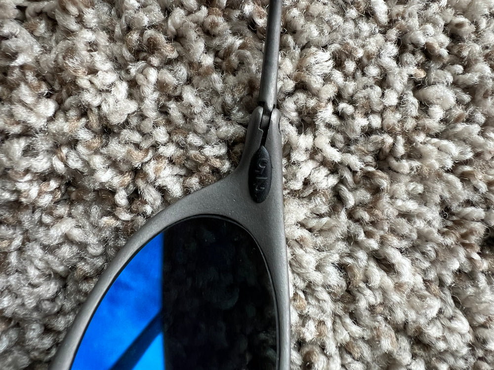 
                  
                    Load image into Gallery viewer, Oakley Romeo 1 X Metal Finish Sunglasses
                  
                