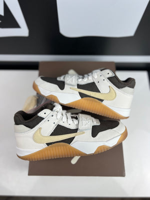 
                  
                    Load image into Gallery viewer, (DS) Jordan Jumpman Jack TR Travis Scott Sail Sz 6.5M/8W
                  
                