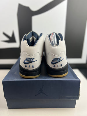 
                  
                    Load image into Gallery viewer, New W Jordan 5 Retro A Ma Maniére Dawn Sz 13.5W/12M
                  
                