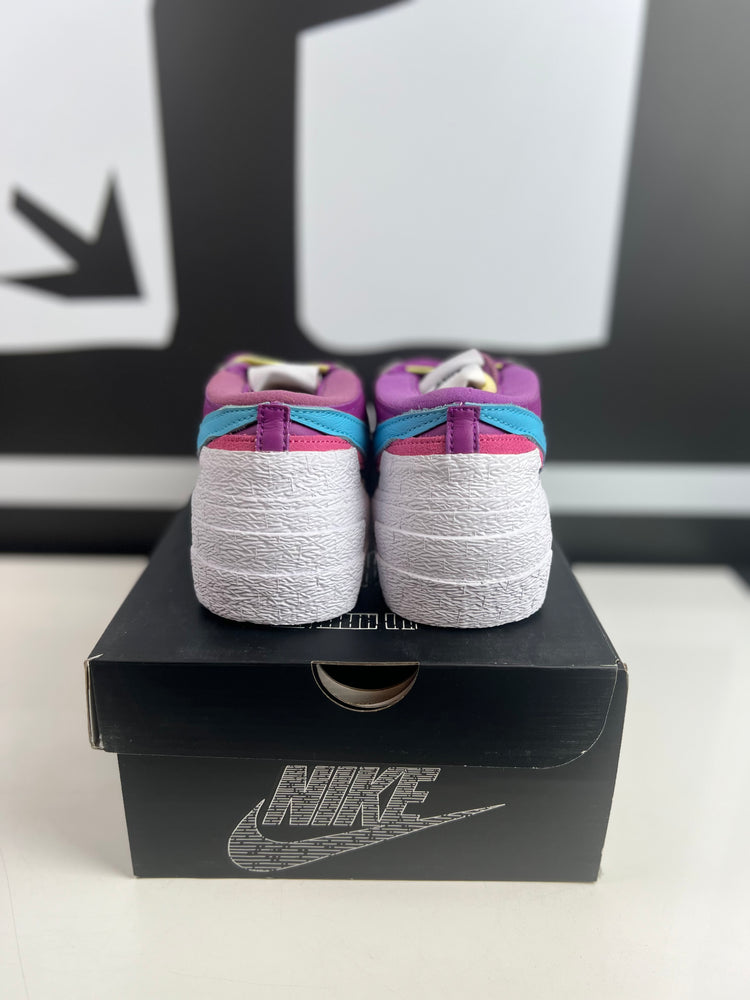 
                  
                    Load image into Gallery viewer, (DS) Nike Blazer Low Sacai Kaws Purple Dusk Sz 8.5M/10W
                  
                