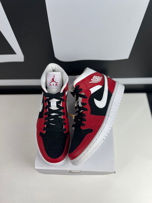 
                  
                    Load image into Gallery viewer, New W Jordan 1 Mid Gym Red Black Sz 7.5W/6Y
                  
                