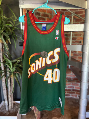 
                  
                    Load image into Gallery viewer, Vintage 90’s Seattle Sonics Shawn Kemp Champion Authentic Jersey Size 48 (Large)
                  
                