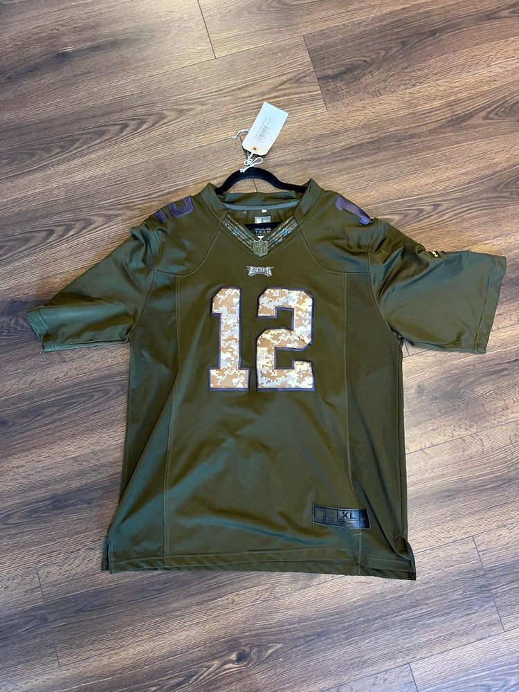 Preowned Eagles Cunningham Jersey Sz. XL