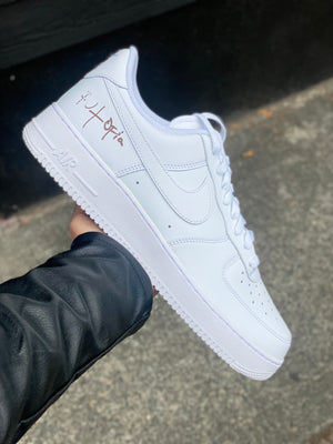 
                  
                    Load image into Gallery viewer, Nike Air Force 1 Low Travis Scott Cactus Jack Utopia
                  
                