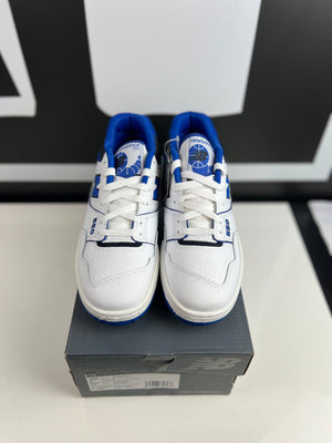 
                  
                    Load image into Gallery viewer, (DS) New Balance 550 White Blue Sz 6M/7.5W
                  
                