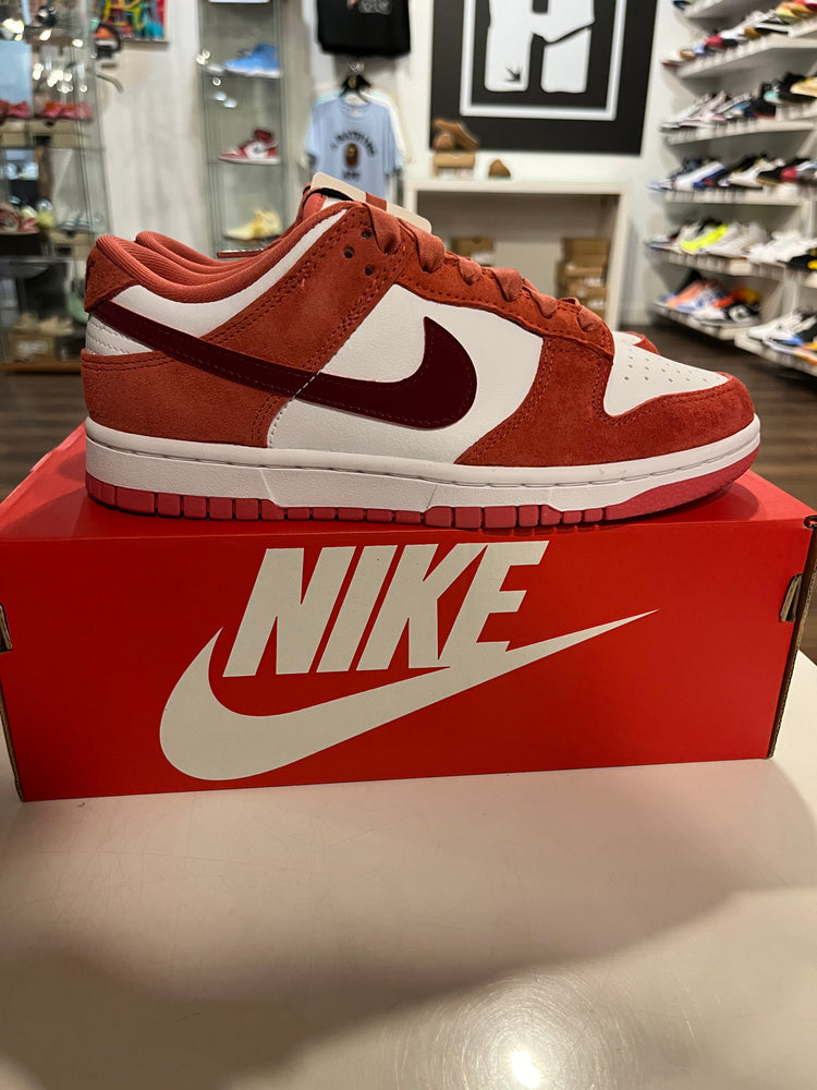 Nike Dunk Low Valentines Day 2023